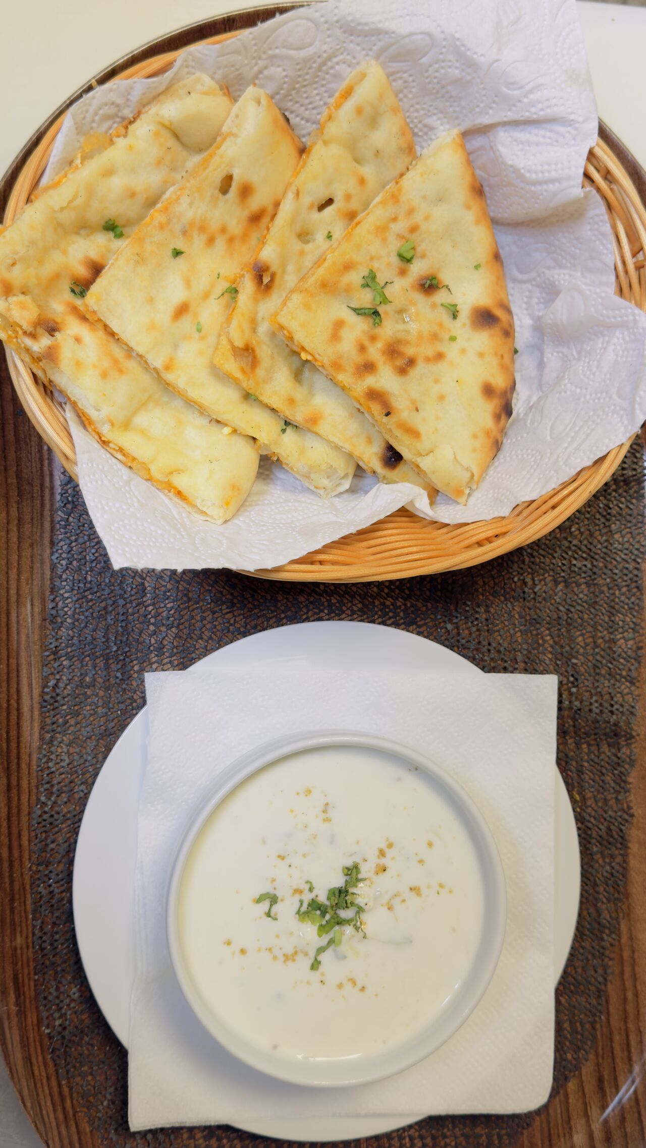 Chicken Naan & Raita