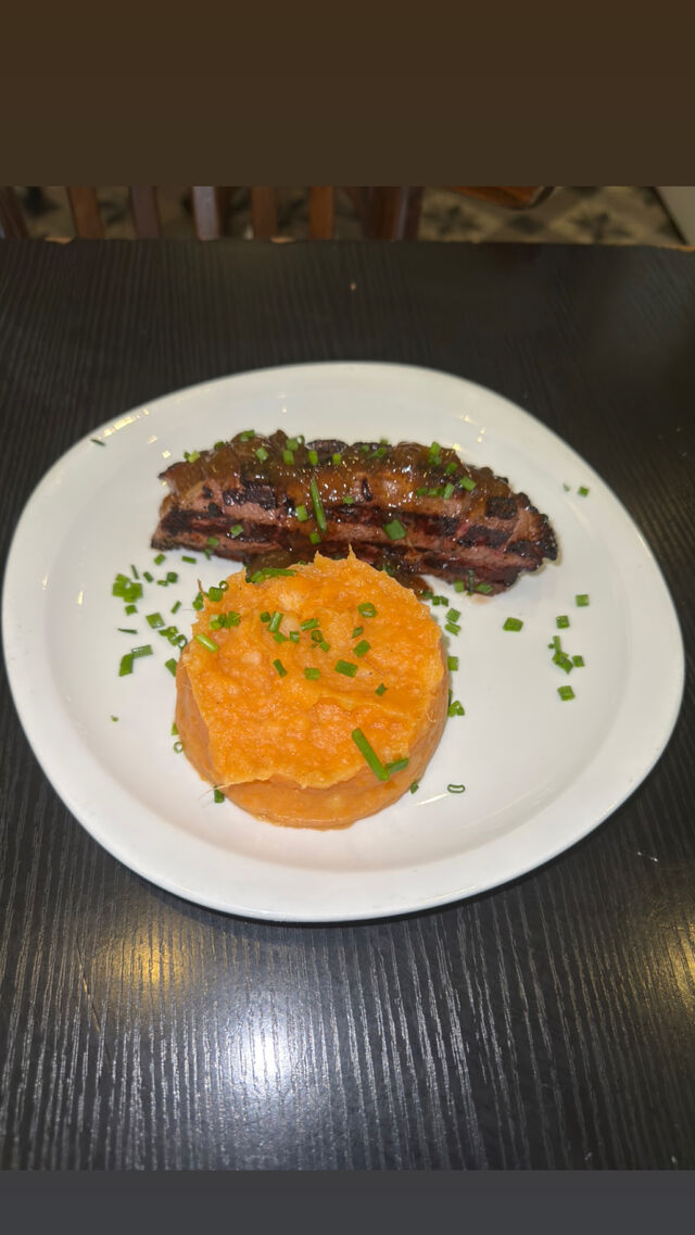 Magret de canard, purée de patate douce 