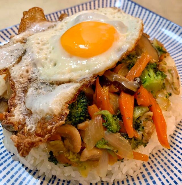 Le Bol Renverse
Plusieurs Options
Le Bol Renversé Légumes Poulet Oeuf
10,00 €