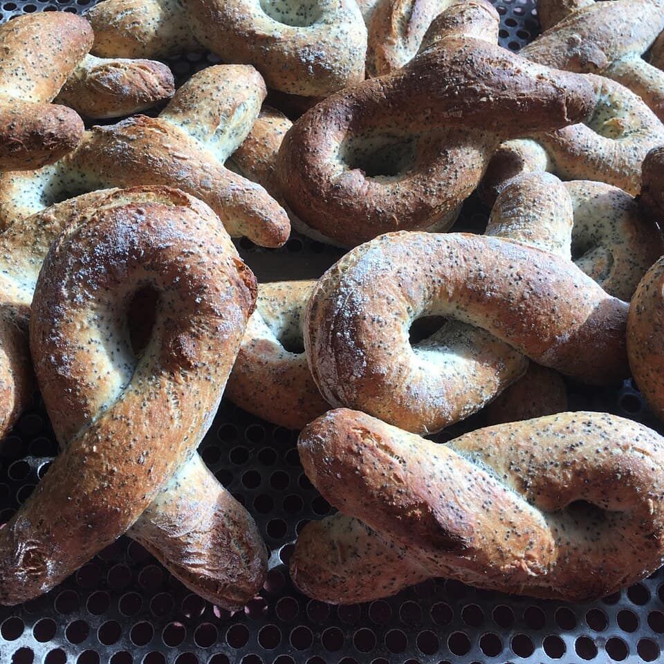 Love baguette - Chaque petit pain vendu=100% de la vente reversée à Sidaction