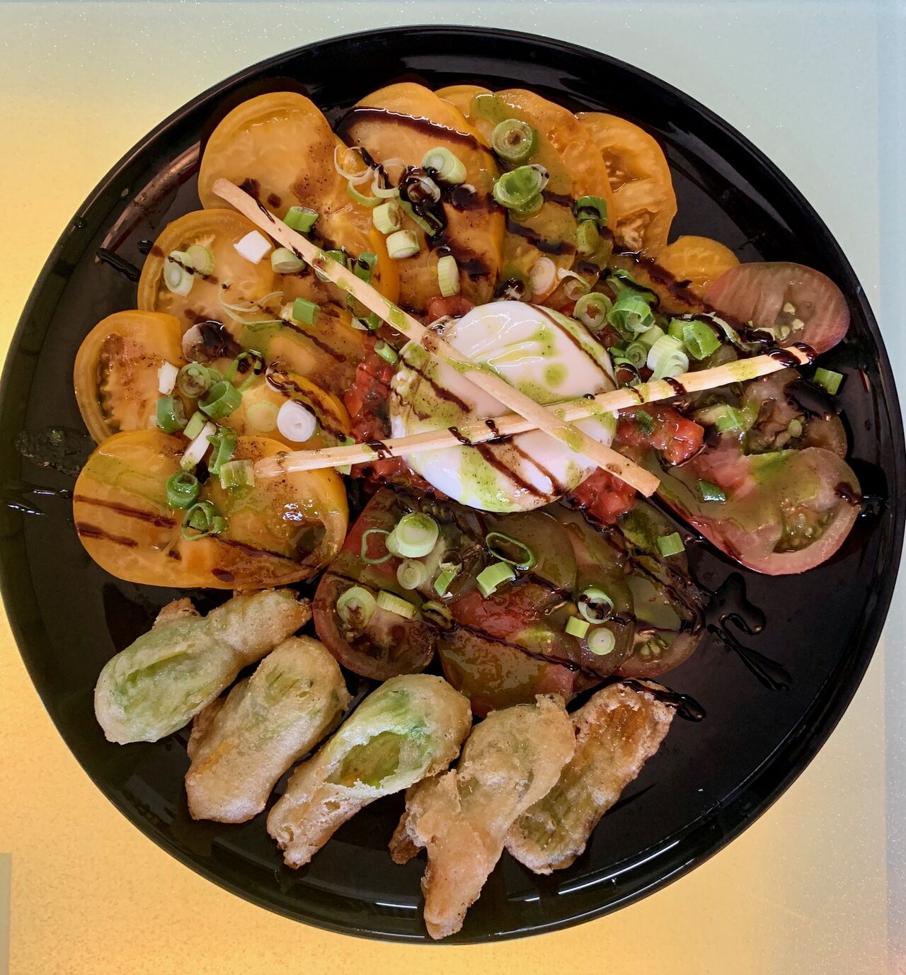 La tomate Mozzarella, fleurs de courgettes