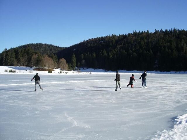 Patin sur lac glacé