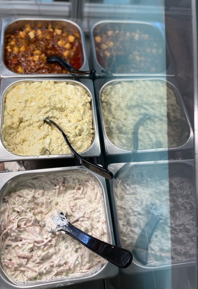 Parížsky, Vajíčkový, Pikantný šalát so syrom