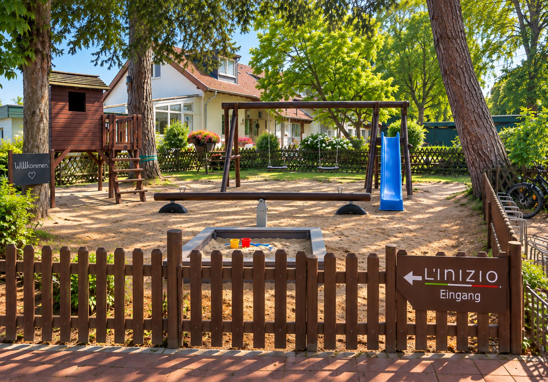 Kinderspielplatz ∞ Basketball ∞ Tischtennis
