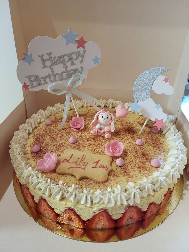 Fraisier 1 an fille lapin