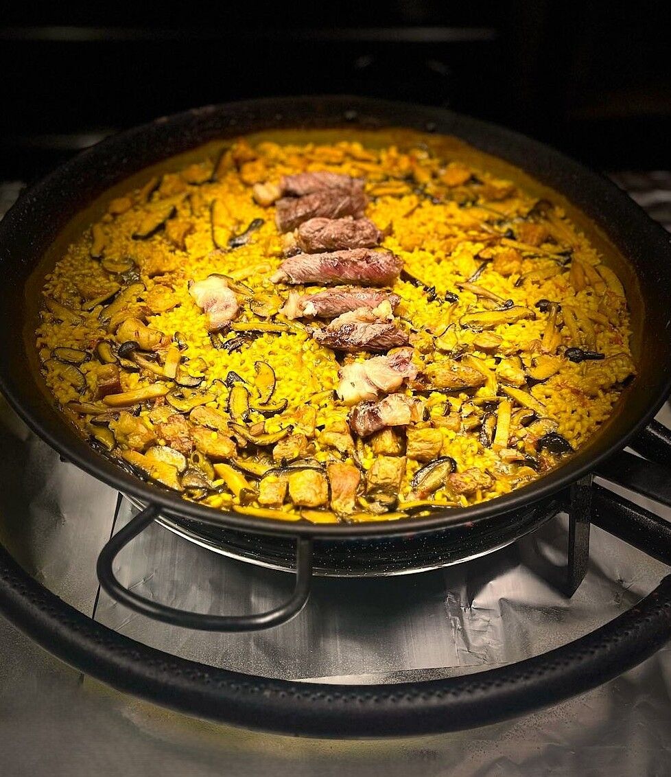 PAELLA DE SECRETO Y SETAS