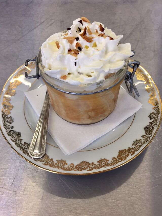 Charlotte aux pommes maison.