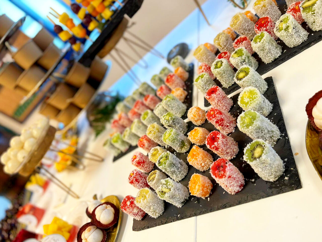 LES SU - FRUITS 15 pièces : 55€ 30 pièces : 109€ Création LFL