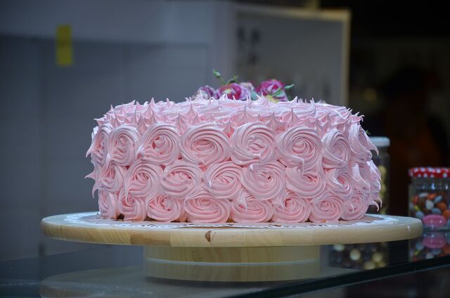 Pastel Merengue y Dulce de Leche