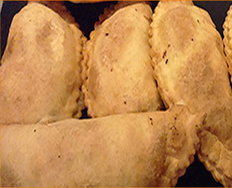 Empanadas
Carne à la mexicana; Pollo Tinga; Espinacas con queso de cabra; Champinones enchipotlados con queso de cabra