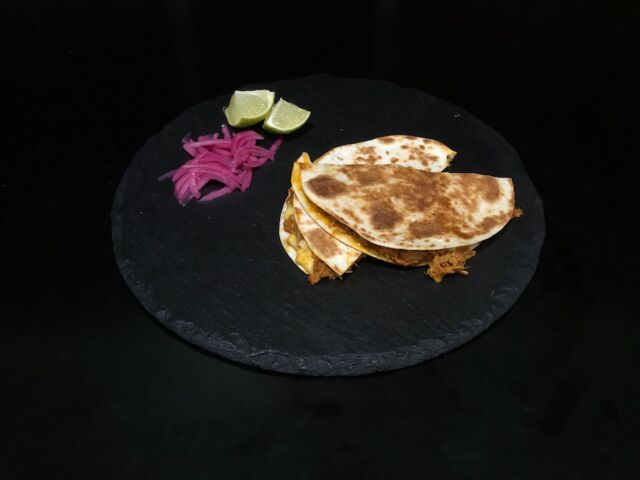 Quesadilla de cochinita