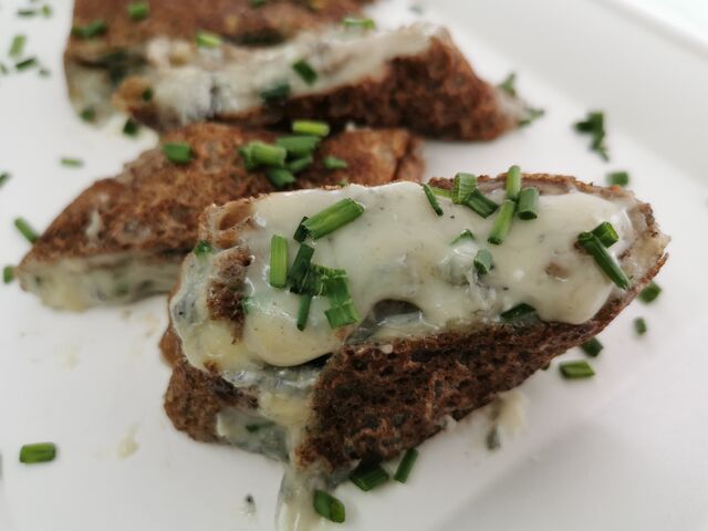 Mini bouchée trois fromages