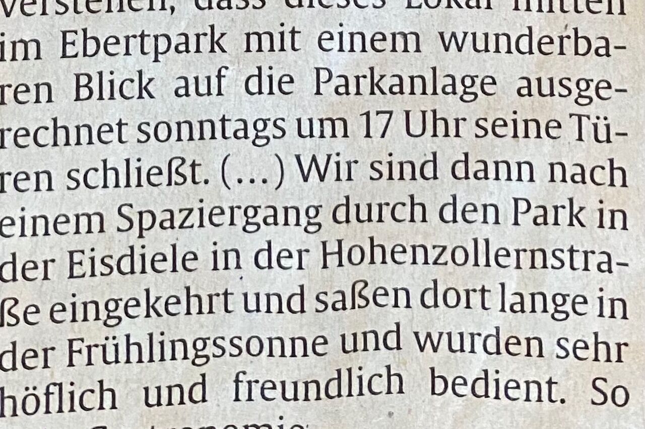 Ausschnitte aus Zeitungen