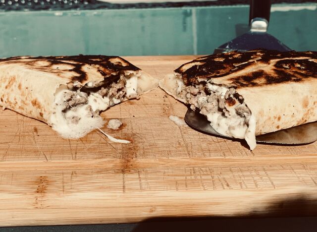 Crescione Andrea
Crema-mozza-origano-boeuf-oignons