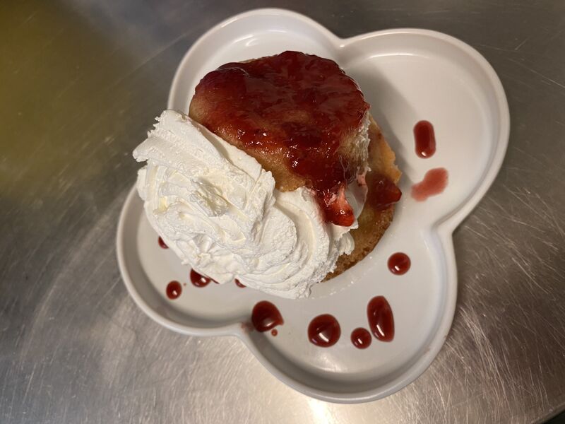 Savarina - Alexandra Maria ( Kuchen Spezialität)?
Haus Spezialität Nr96