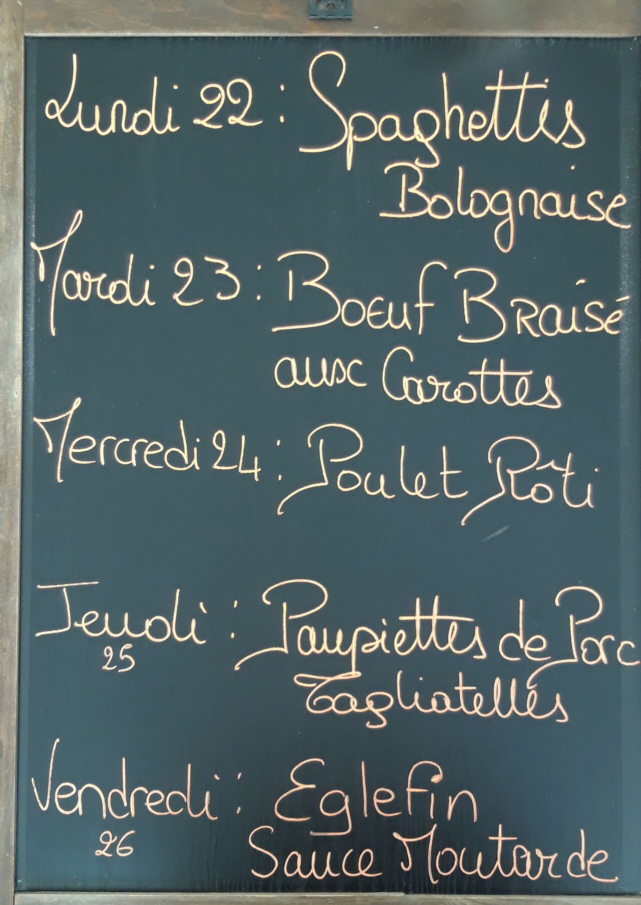 Bonjour à vous tous,
Le menu de la semaine du 22 mars.