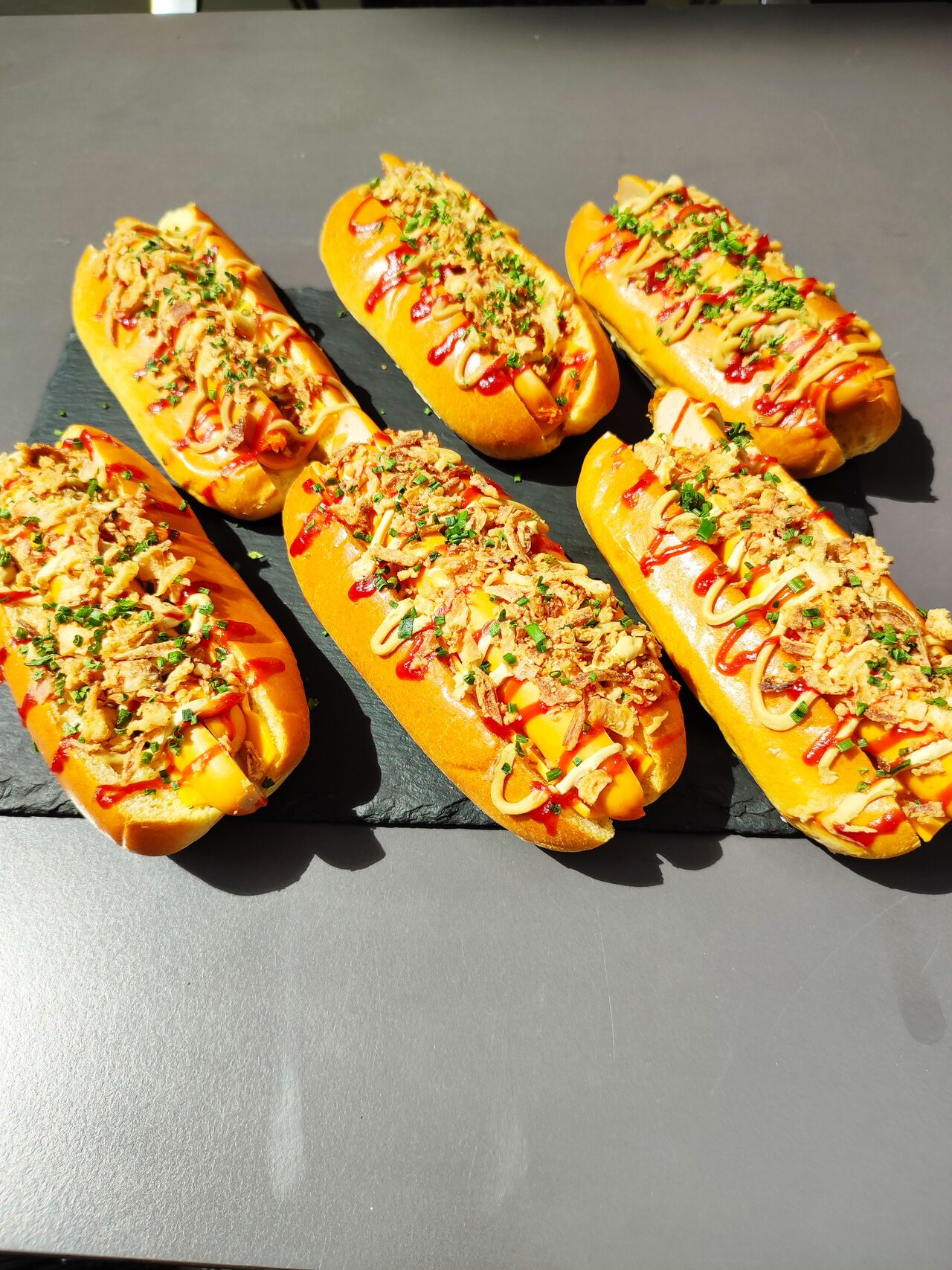 HOT DOG