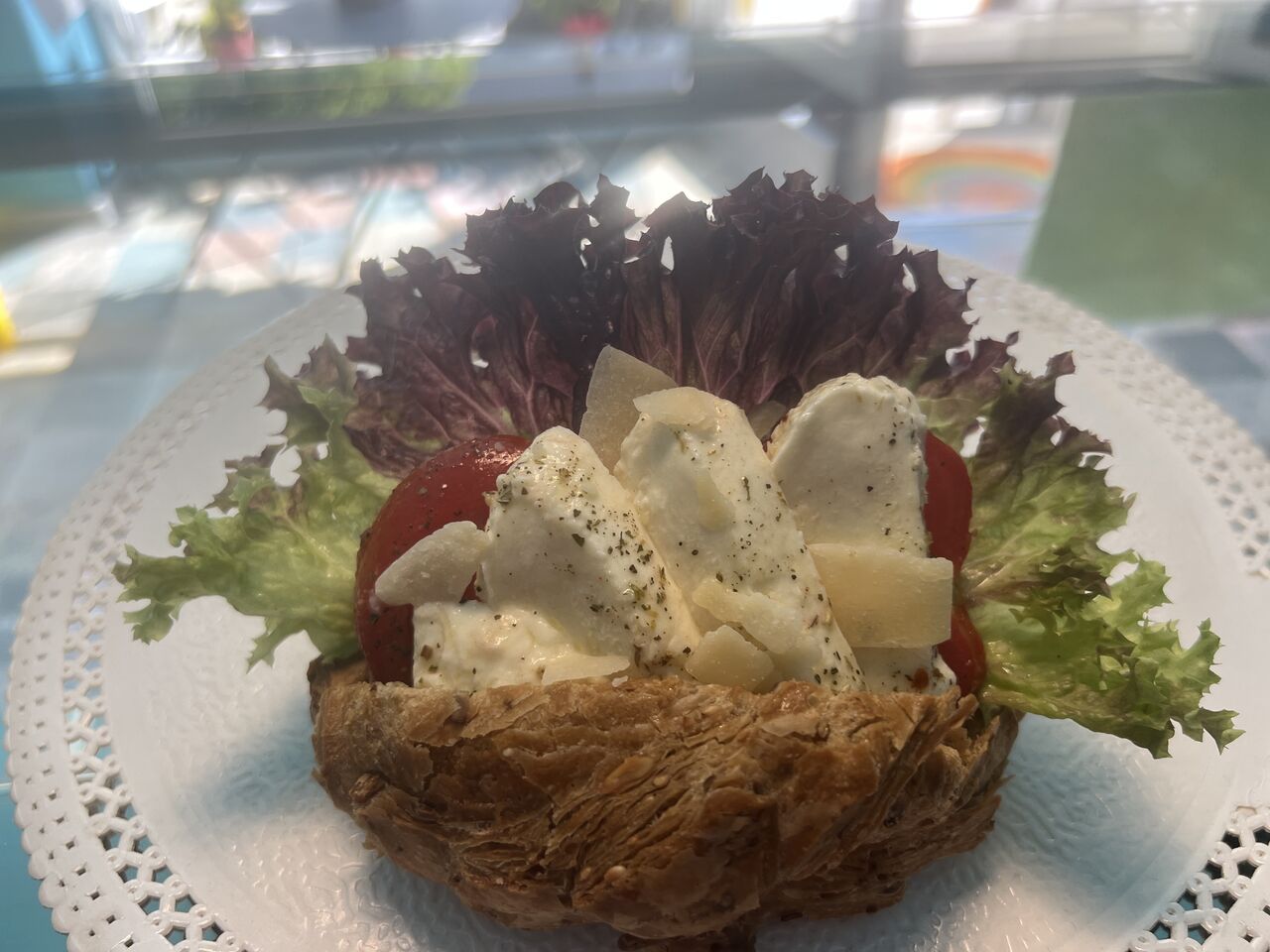 Belegte Vollkorncroissant „Caprese“