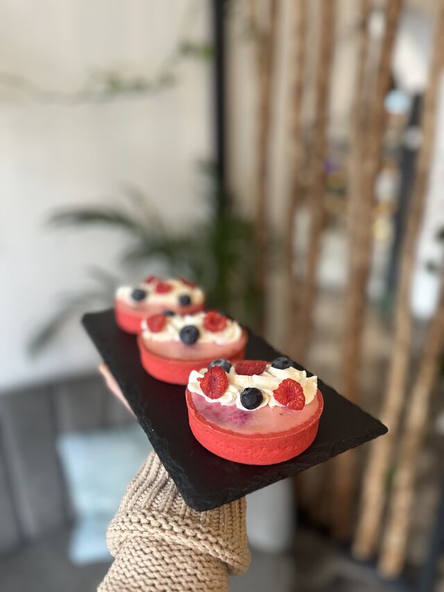 Tartaletka s malinou a červenou řepou