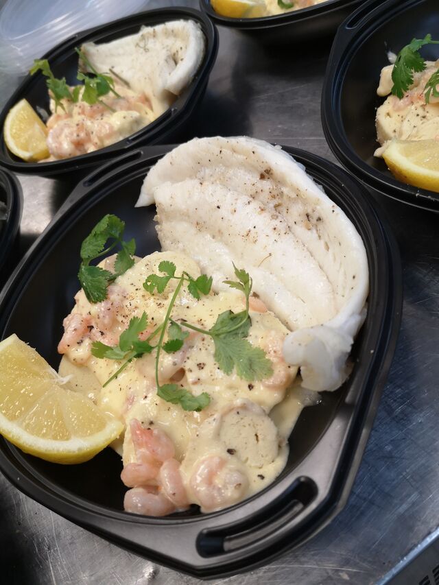 Filet de turbot
Sauce hollandaise aux crevettes
Quenelles