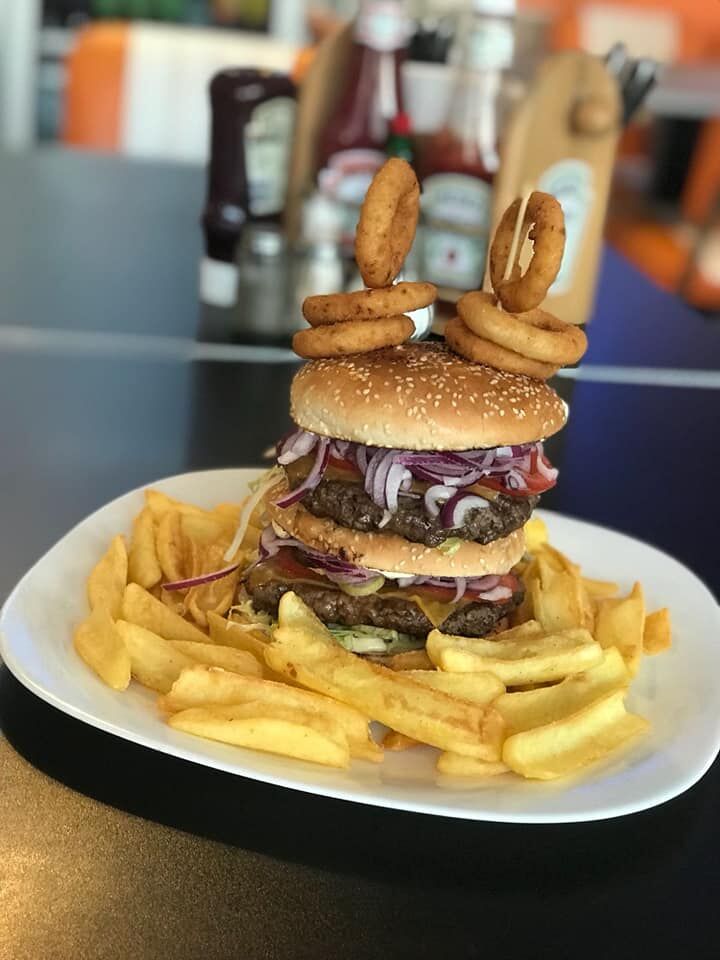Doubble Burger je výzva ktorá má vyše 1300g!