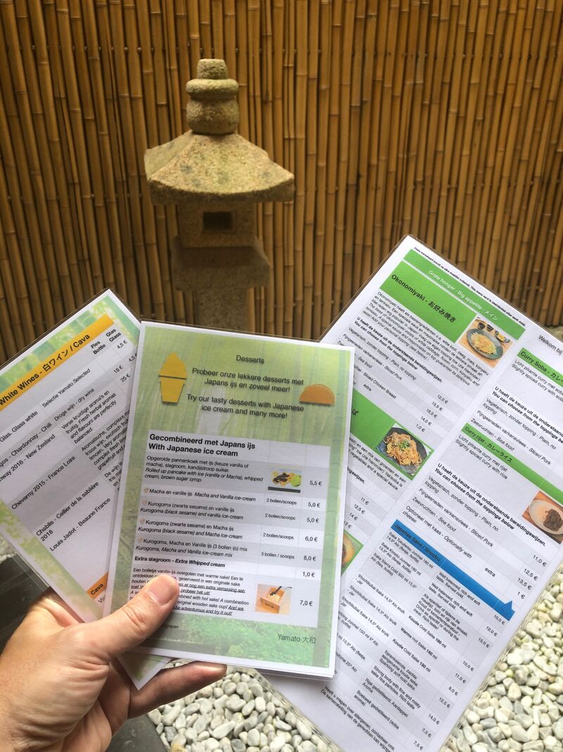Onze gelamineerde menu wordt steeds gedesinfecteerd. Our menu is washable and will be disinfected for your safety.