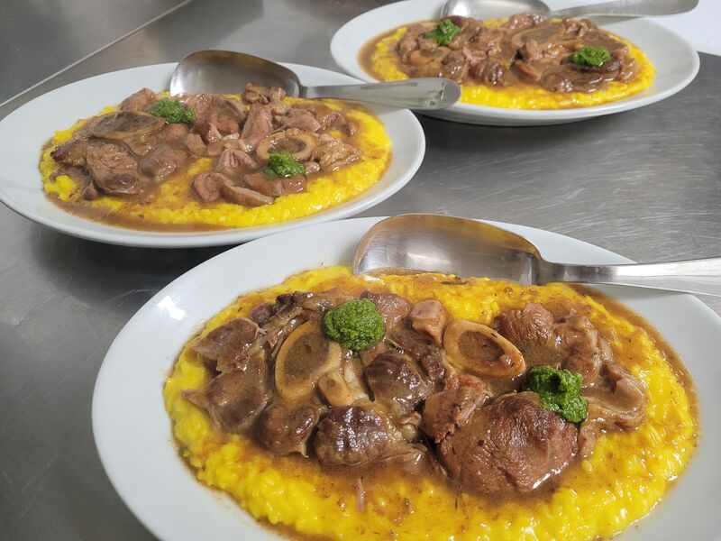Risotto alla milanese con ossobuco 