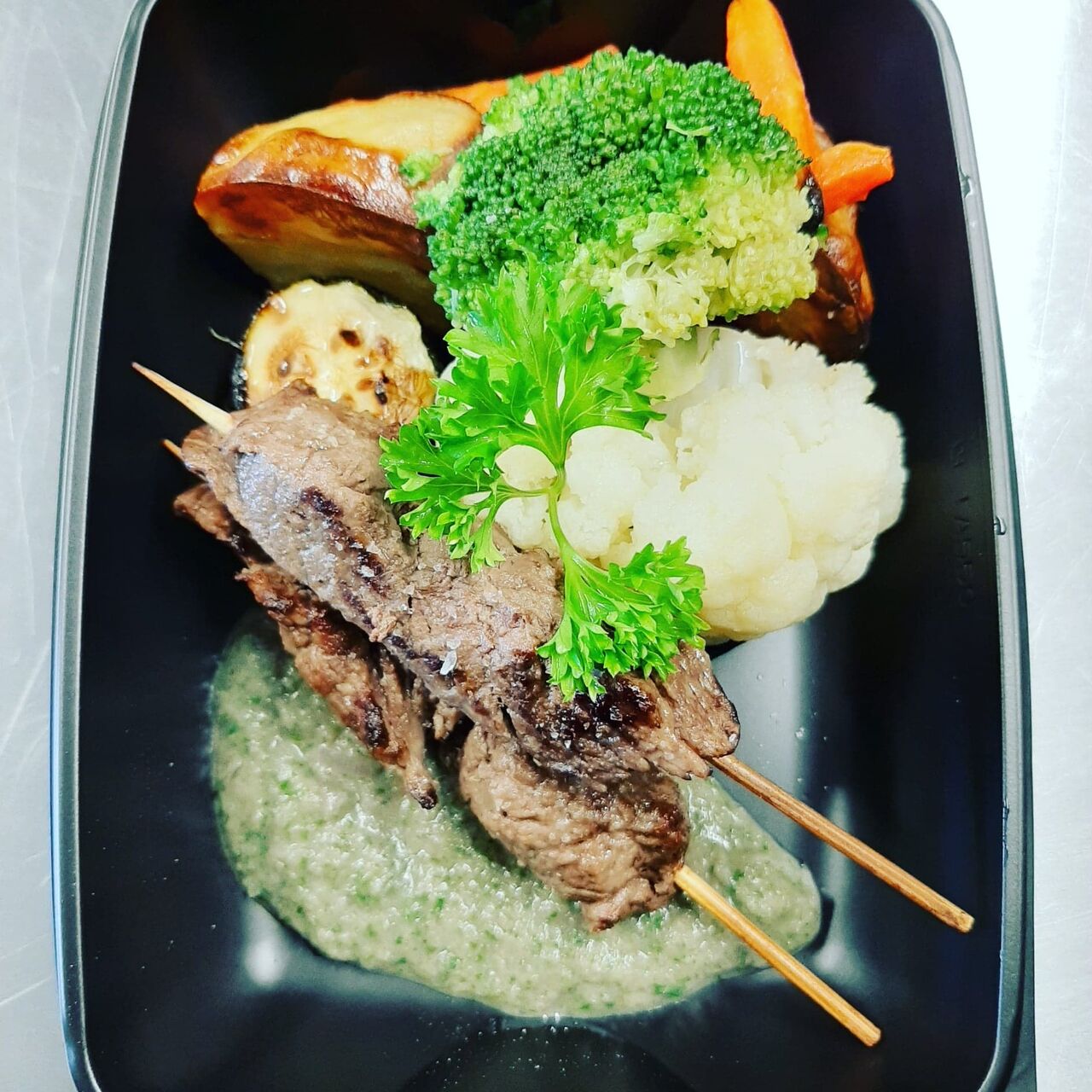 Brochettes de bœuf et légumes 