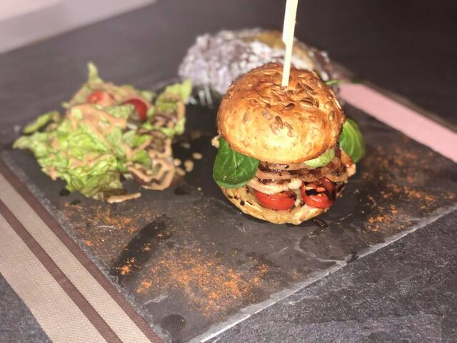 Hamburger au Magret et Foie Gras