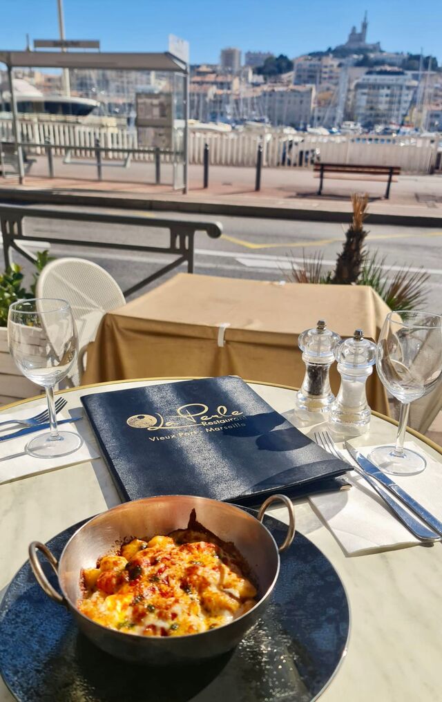 La Perle Vieux Port Marseille French cuisine near me Book now