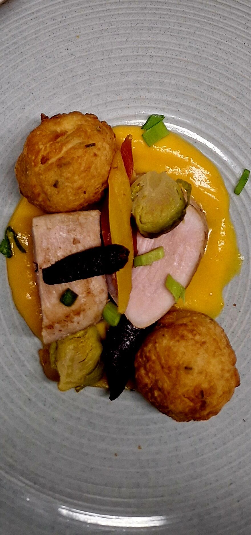 Veau fermier / dauphines aux herbes / légumes d'hivers 