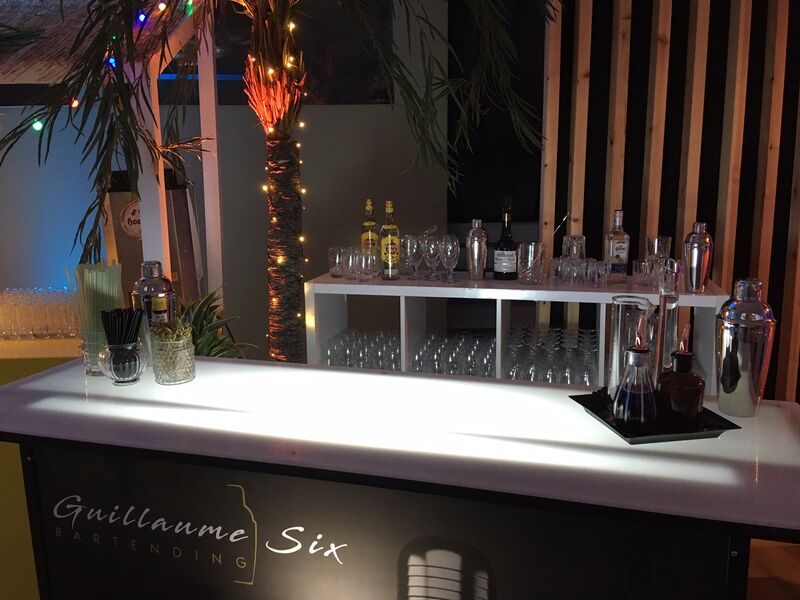 Soirée d'entreprise aux Planches de Deauville... Décembre 2019.
Any Time Any Where but Cocktails !