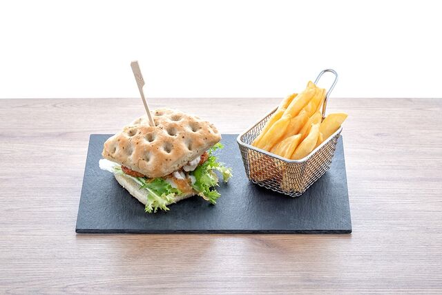 Cocina abierta durante todo el día, merienda/ almuerzo tenemos lo ideal.
Focaccia Urban Fusion 