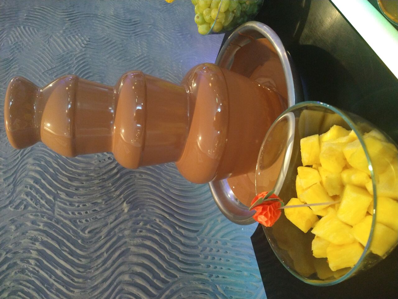 Na zamówienie (fontanna czekoladowa)