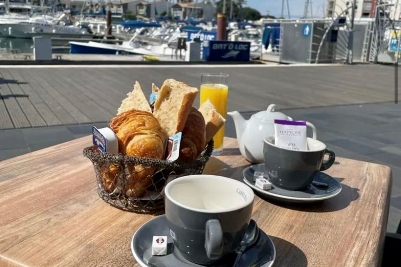 POUR BIEN COMMENCER LA JOURNEE