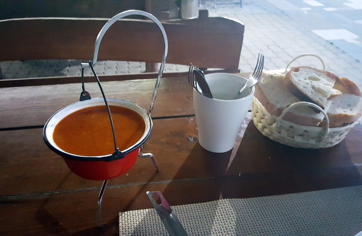 CIORBA DE FASOLE BOABE CU AFUMATURA