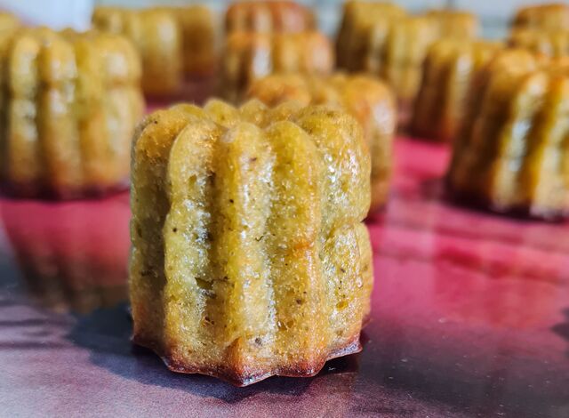 Cannelée pesto et parmesan 