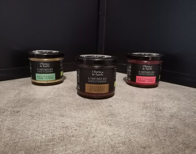 Tartinables de légumes bio=Artichaut/thym/citron, Tapenade olives noires, Betterave/sésame/cumin = 5.90€ 