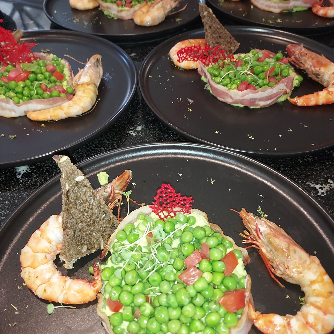 Salade de petits pois a la verveine
Mousse de petit pois
Gambas infuser a la verveine
