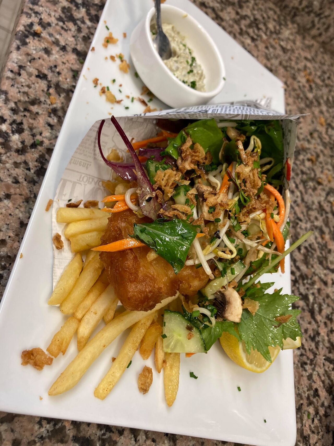 Fish and chips de cabillaud et sa sauce tartare