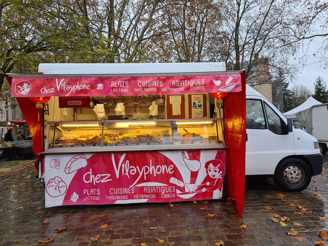 Camion magasin
Chez vilayphone 