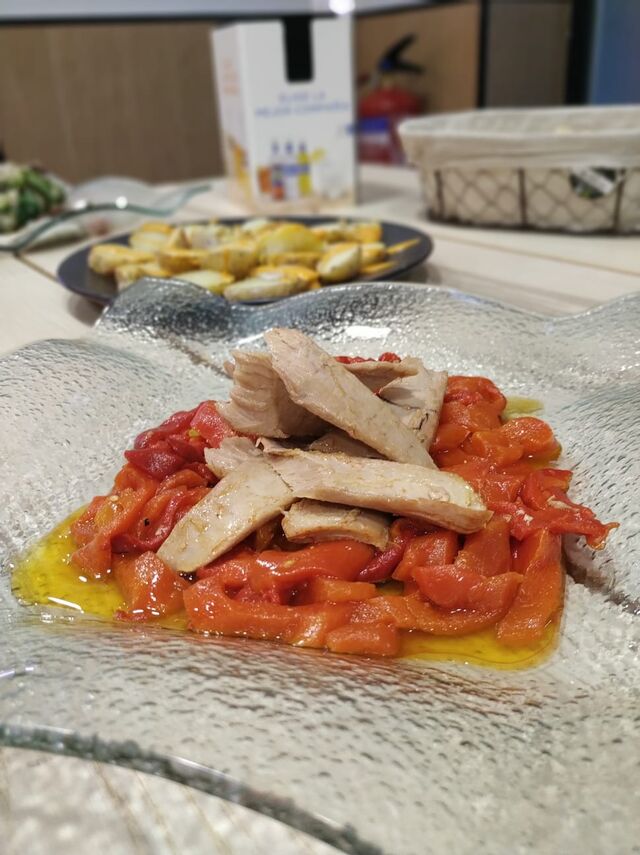 Ensalada de pimientos con ventresca