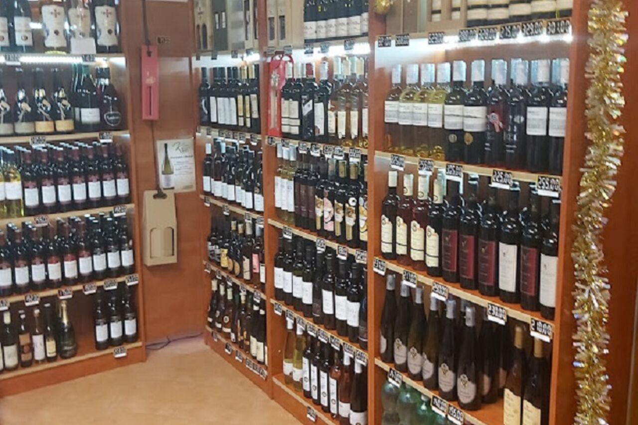 Bohatý výběr vín