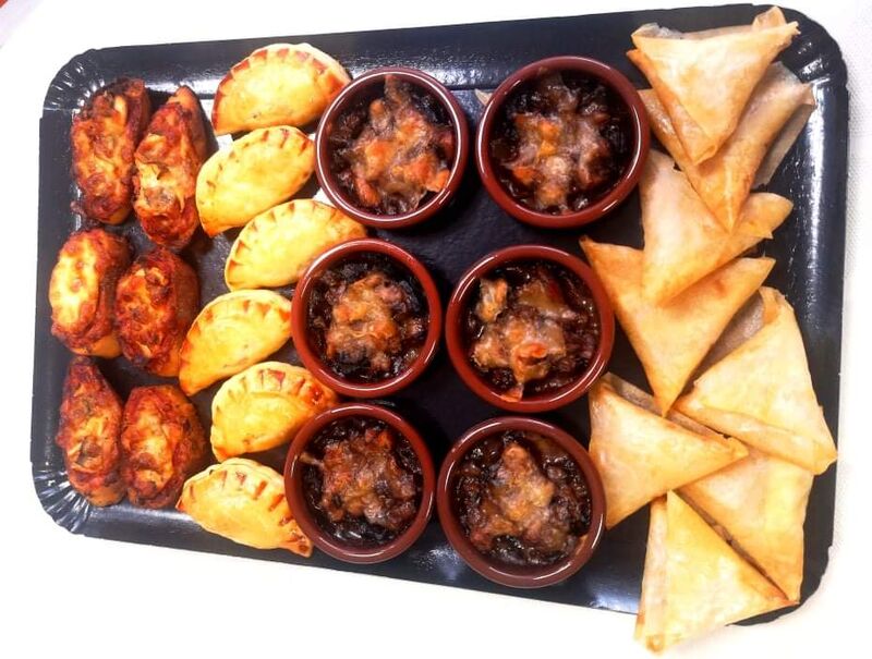 Mini pizza chèvre et miel
Frivole bressane
Cocotte de boeuf au vin
Samoussa du berger
