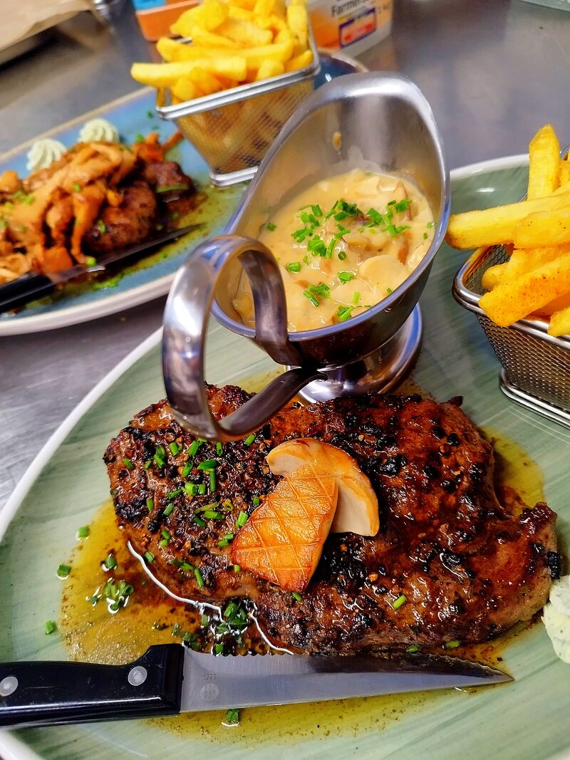 Rumpsteak mit Steinpilzen