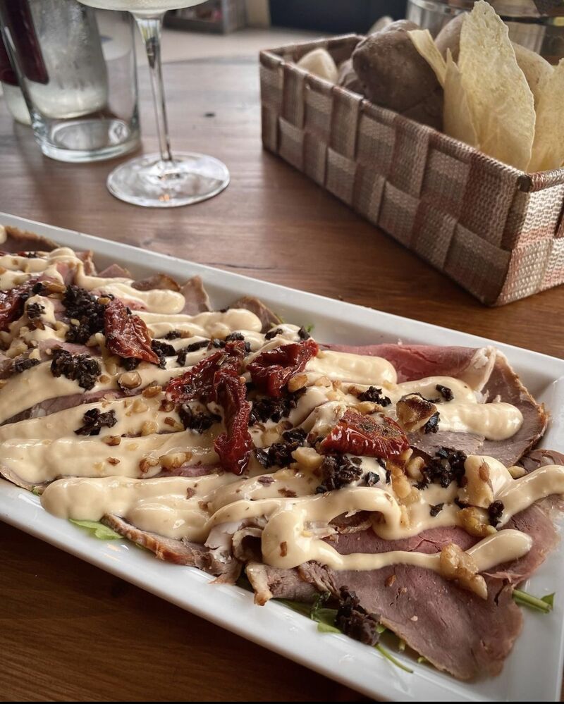 Roast beef tonnato
