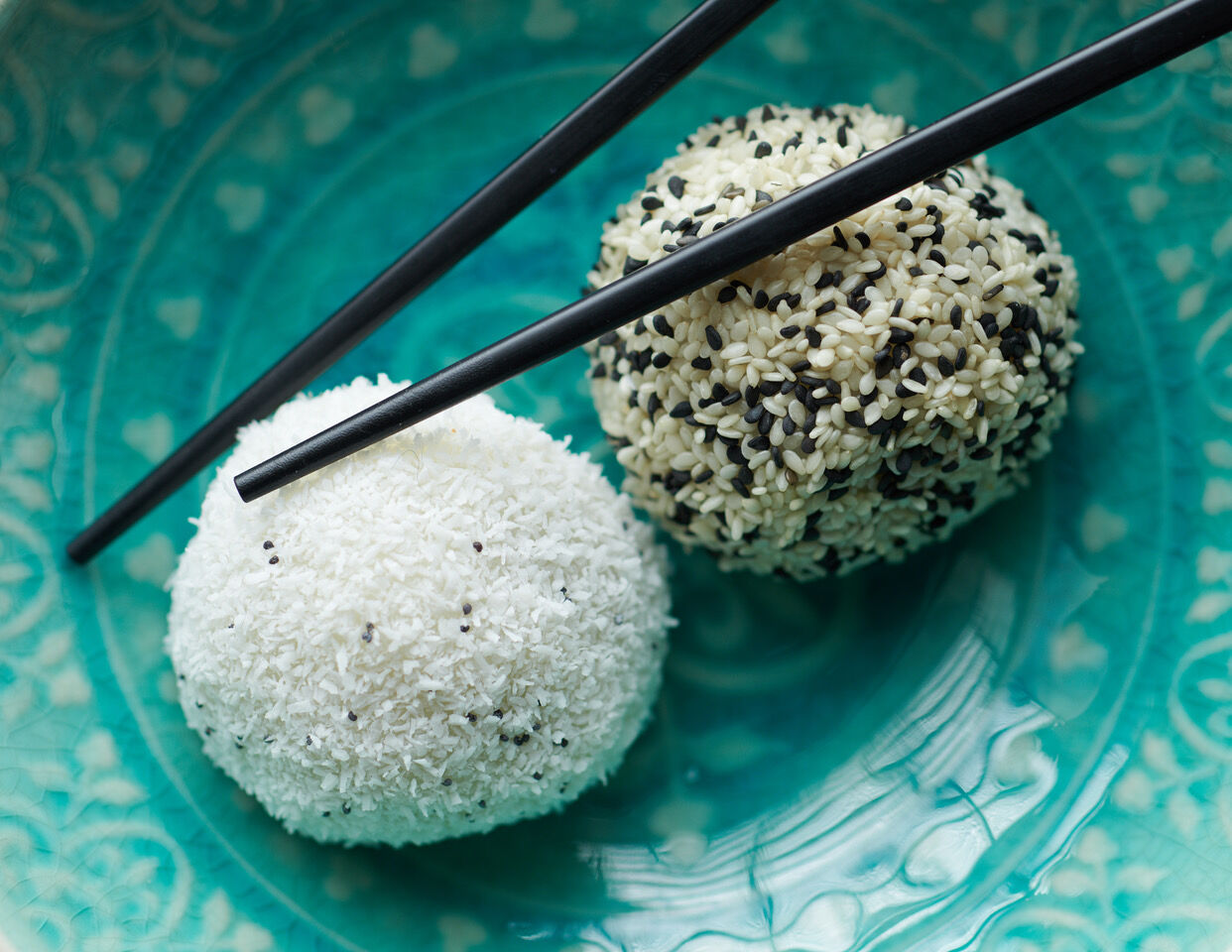 Mochis du Yunnan
Coeur: pâte de graines mixées: sésame, pavot, tournesol, cacahuètes, sumac. 