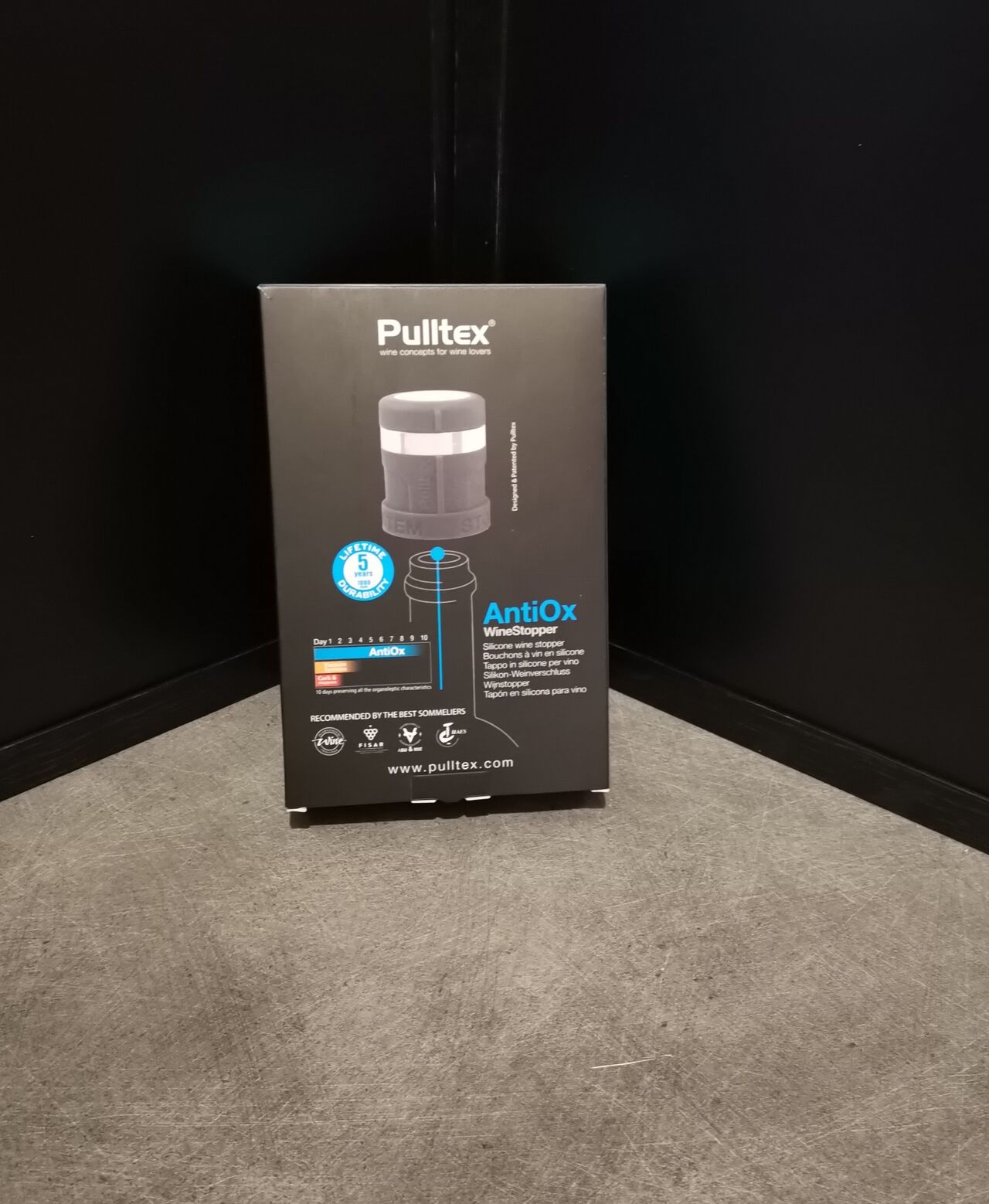 Bouchon à vin en silicone anti-oxydation = 15.30€ 