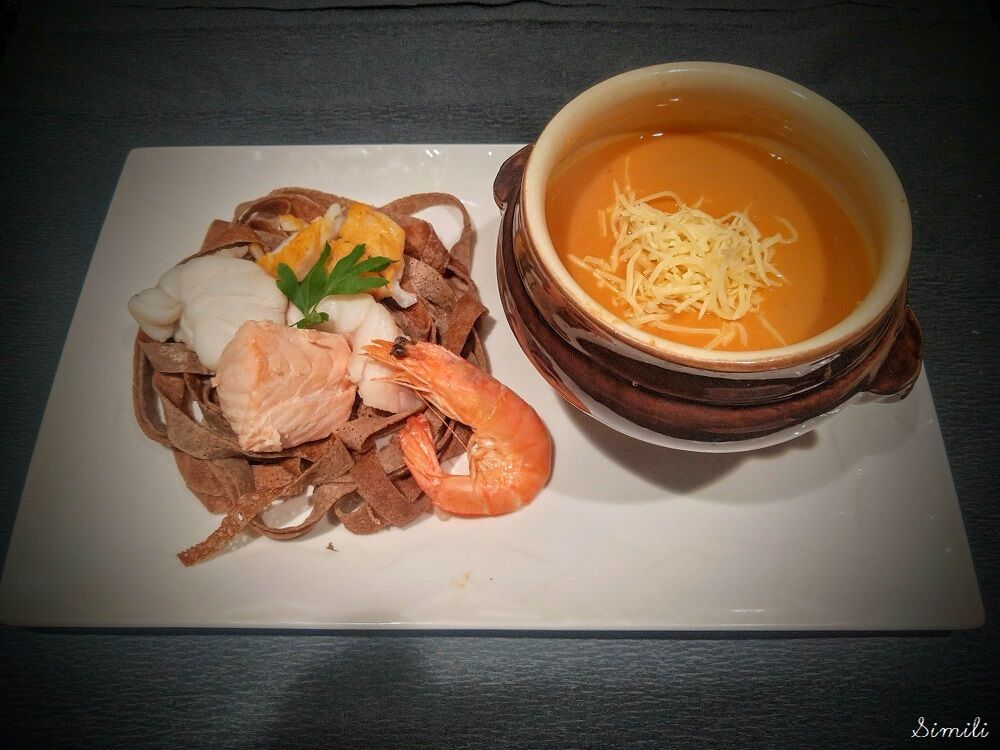 Marmite du pêcheur et ses tagliatelles de sarrasin