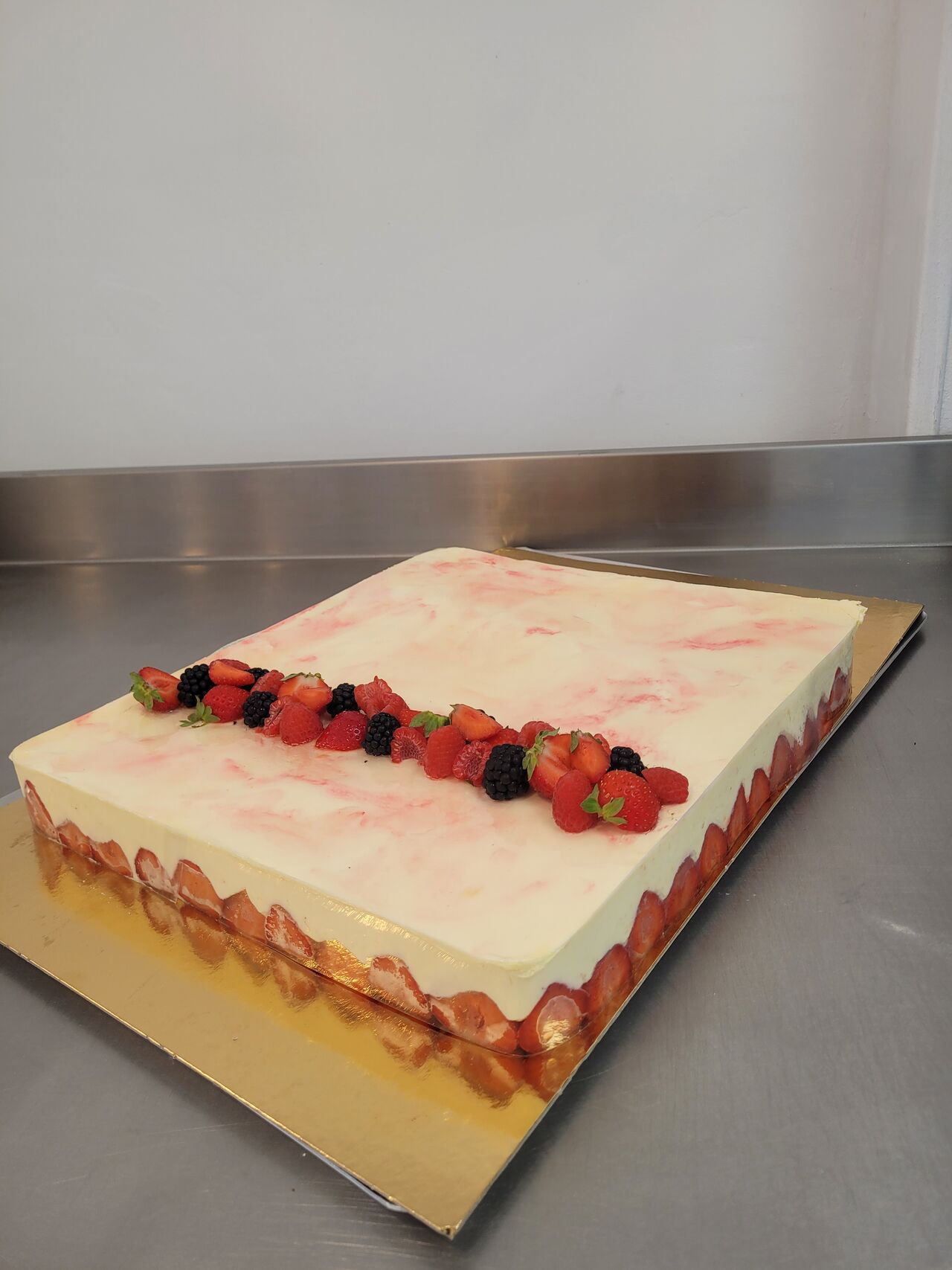 FRAISIER 30 personnes